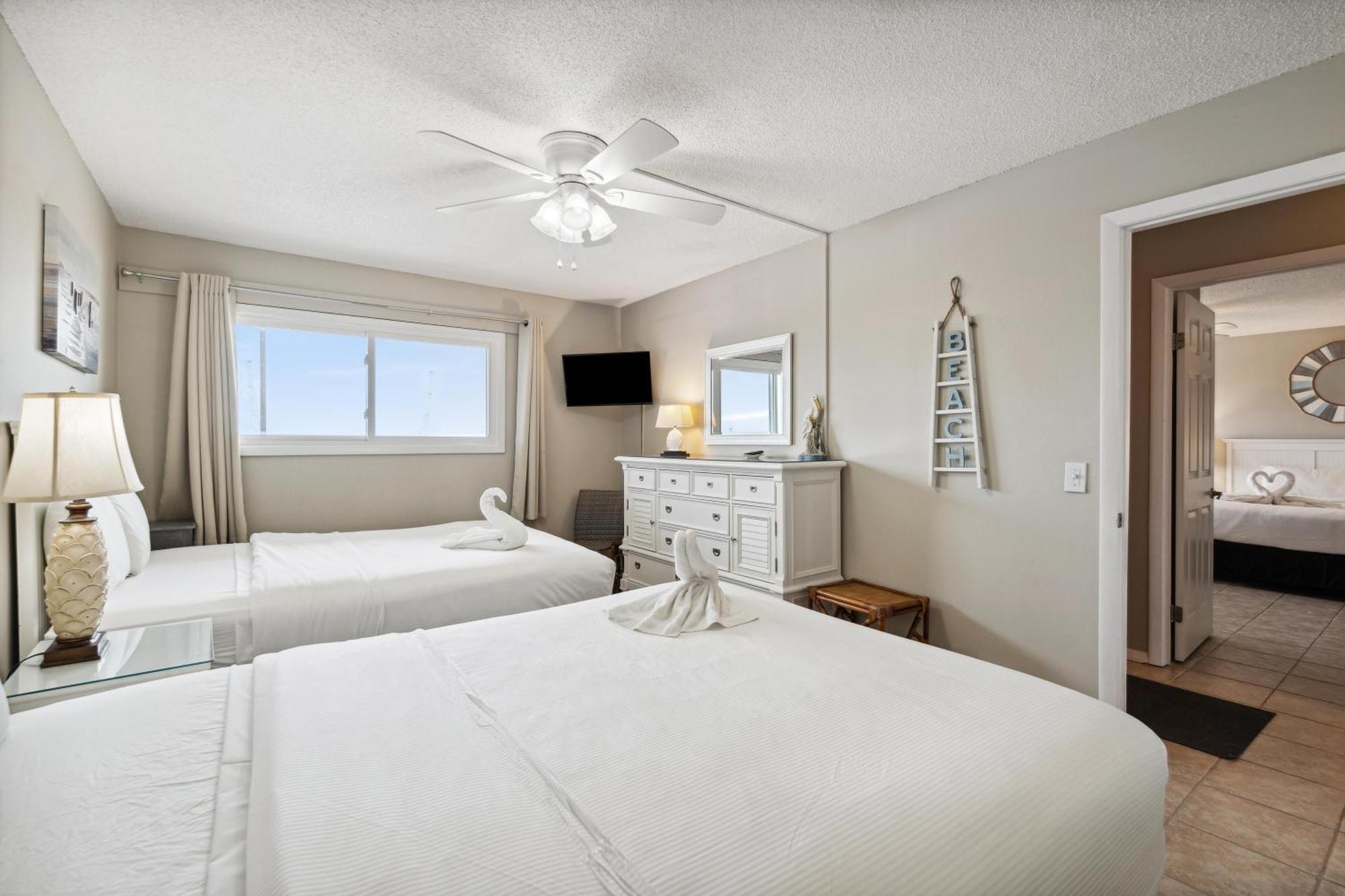 The Summit 1506 Apartment *
